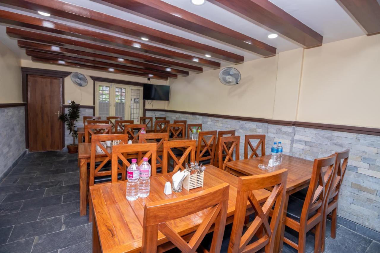 פוקהרה Oyo 253 Hotel Pinnacle מראה חיצוני תמונה